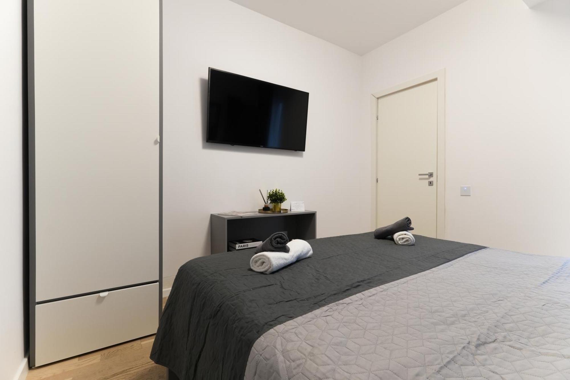 Ana - Cozy & Quiet Apt With Balcony & Garden View 布加勒斯特 外观 照片